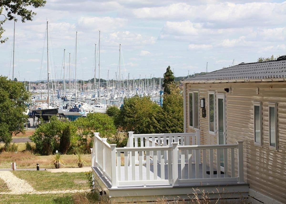 Mercury Yacht Harbour And Holiday Park Lower Swanwick Exterior foto
